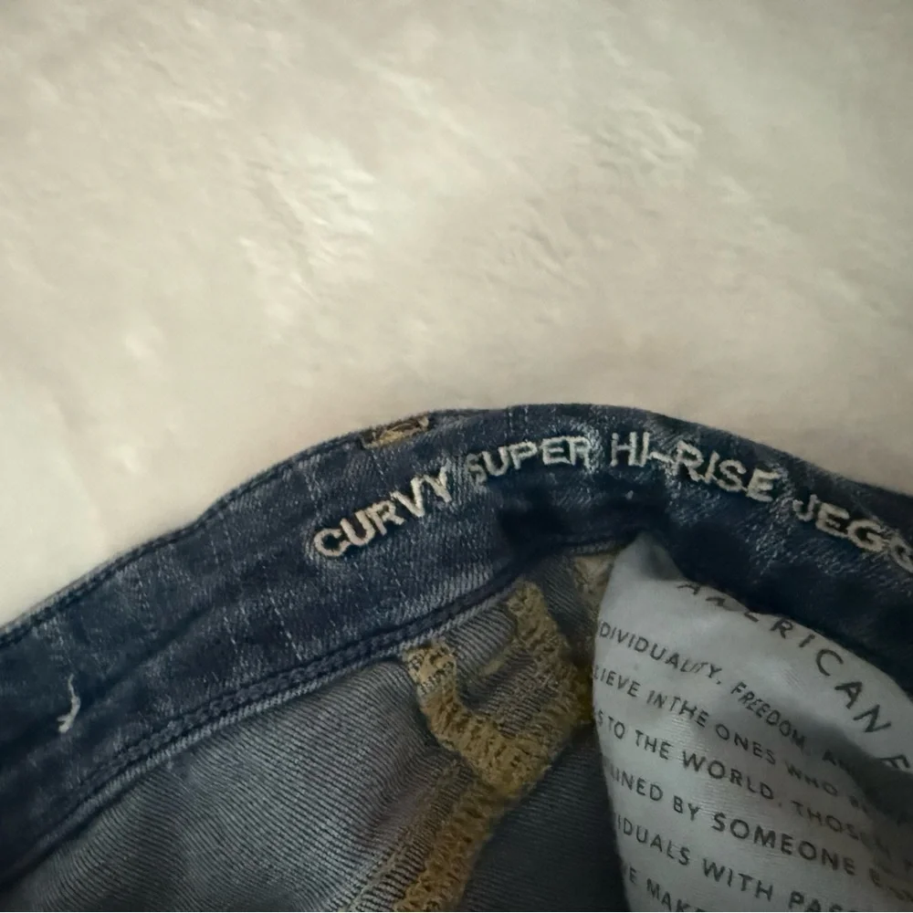 American Eagle Curvy Super Hi-Rise Distressed Jeggings Jeans 6 6R - Picture 6 of 10